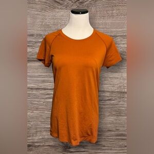 NWT Lululemon Swiftly Tech Short Sleeve 2.0 TOP SZ 10 Orange